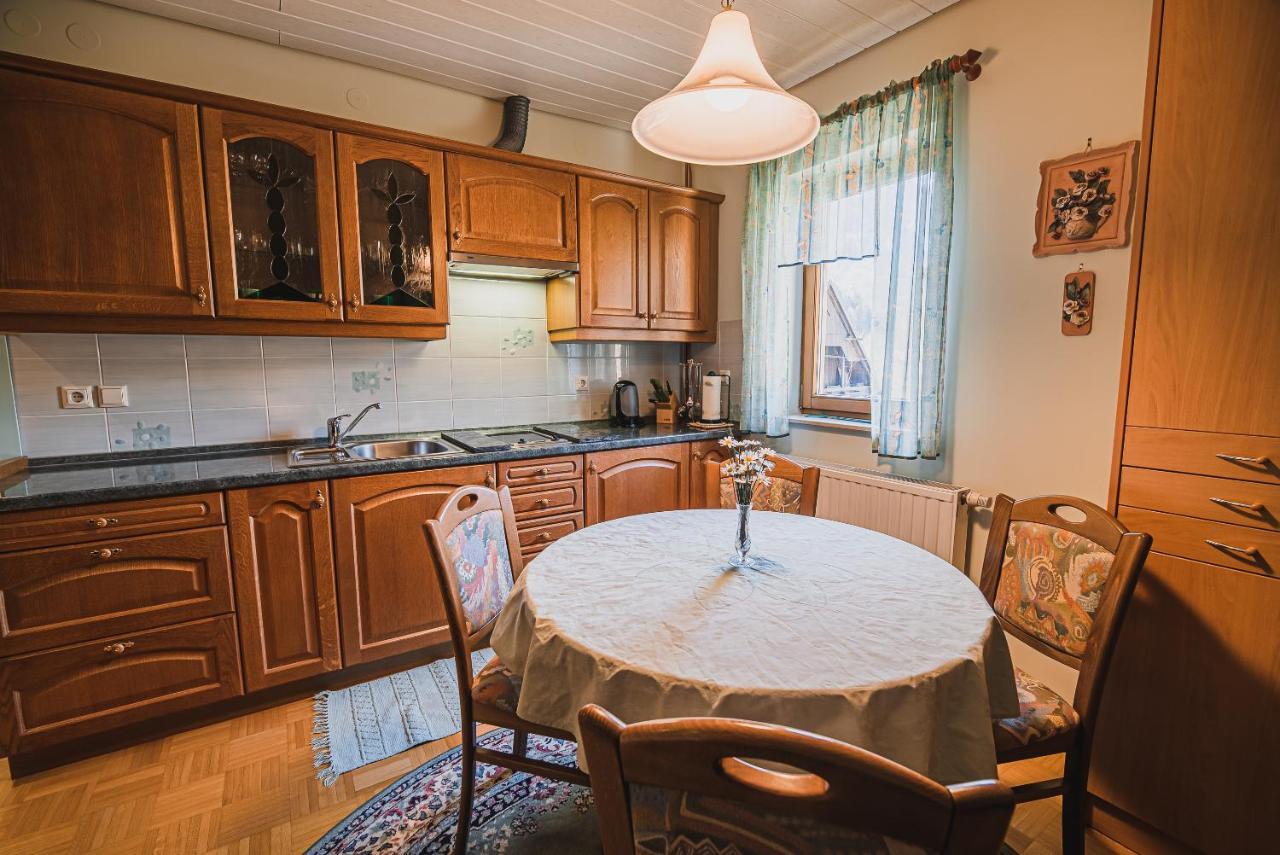 Homestay Kocka Згорнє-Єзерсько Екстер'єр фото