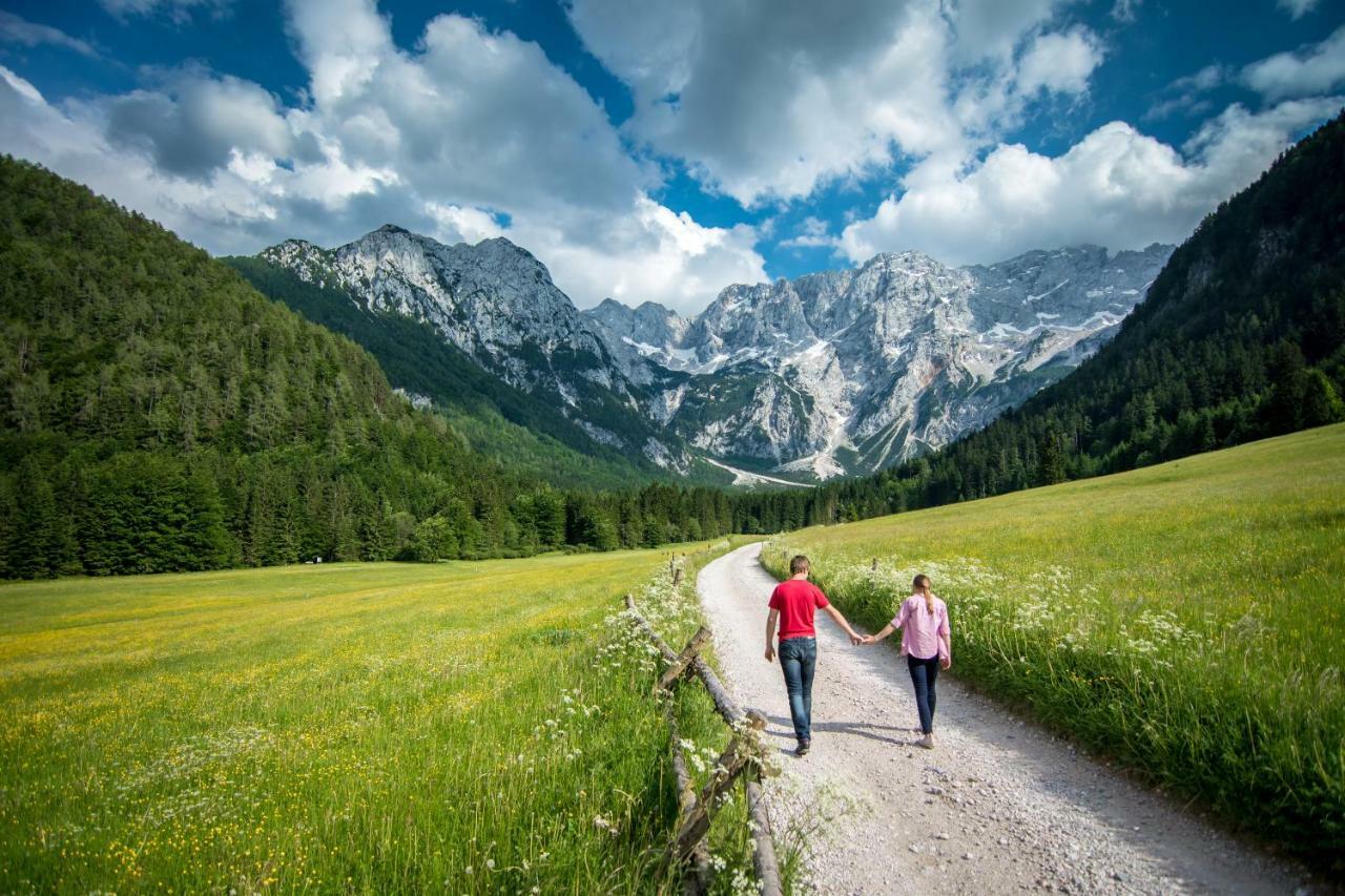 Homestay Kocka Згорнє-Єзерсько Екстер'єр фото